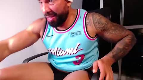 Roman online show from February 18, 3:42 am