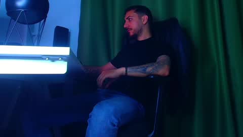 romaniamaster1 online show from May 2, 7:19 pm