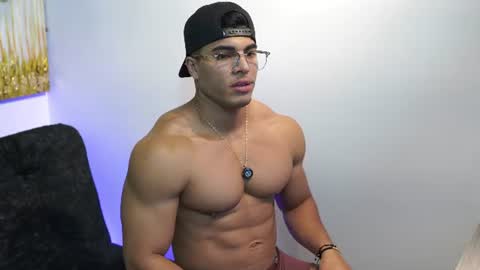 Snapshot of romano_kentt12 chatting on June 22, 3:36 am romano_kentt12 online show from June 22, 3:36 am