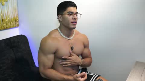 Snapshot of romano_kentt12 chatting on June 23, 1:36 am romano_kentt12 online show from June 23, 1:36 am