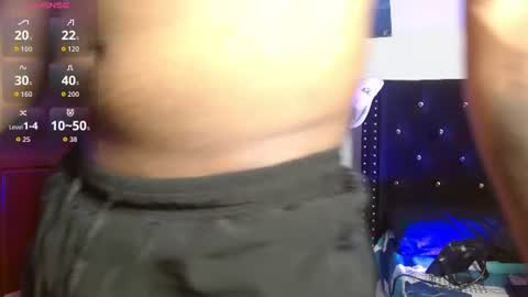 Snapshot of romanpearce_ chatting on June 10, 9:03 pm Roman online show from June 10, 9:03 pm