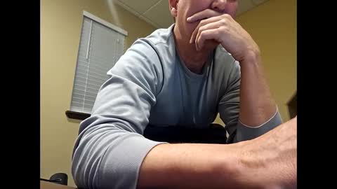 romanteeks online show from December 8, 1:13 am