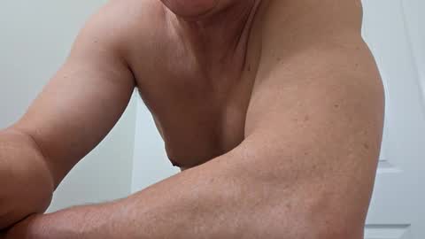 romanteeks online show from December 14, 1:39 am