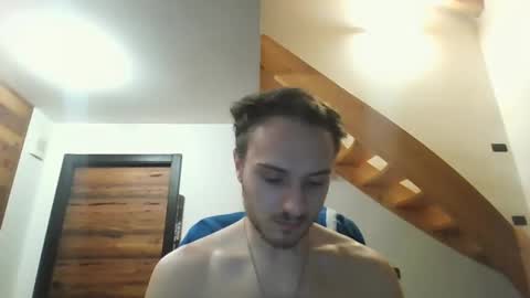 Snapshot of romanz123 chatting on December 3, 4:17 pm romanz123 online show from December 3, 4:17 pm