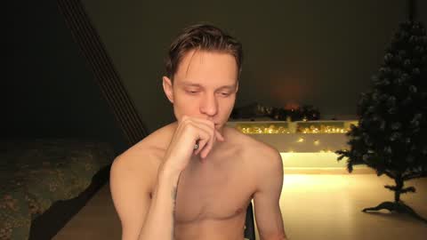 Snapshot of romeo_mercy chatting on December 24, 7:33 pm Romeo online show from December 24, 7:33 pm