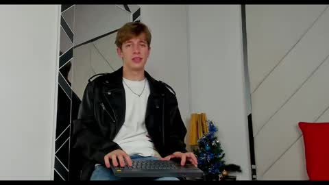 Snapshot of romeo_ricci1 chatting on January 1, 6:47 am Romeo Ricci online show from January 1, 6:47 am