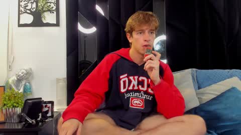 Snapshot of romeo_ricci1 chatting on January 26, 6:37 pm Romeo Ricci online show from January 26, 6:37 pm