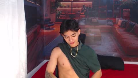 Romeo online show from December 15, 7:51 pm