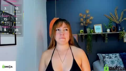 Snapshot of romi01_ chatting on October 24, 7:10 pm romi online show from October 24, 7:10 pm