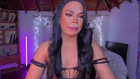 Romi Rouse online show from March 18, 8:06 am