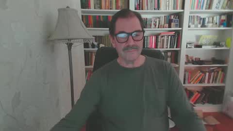 Snapshot of ronger69big chatting on January 11, 6:33 pm RodgerDodger online show from January 11, 6:33 pm