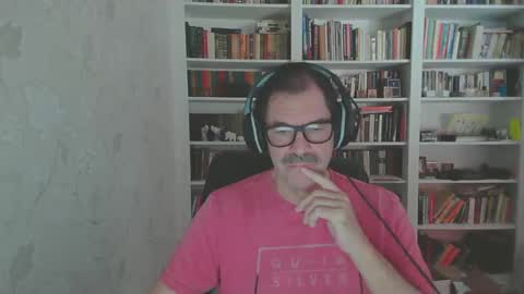 Snapshot of ronger69big chatting on January 16, 5:12 pm RodgerDodger online show from January 16, 5:12 pm