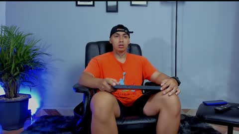 RonnieCanford online show from February 8, 4:21 pm