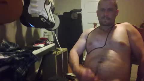 Snapshot of ronniejohnston13 chatting on June 6, 3:22 am ronniejohnston13 online show from June 6, 3:22 am