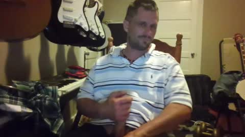 Snapshot of ronniejohnston13 chatting on June 15, 2:03 am ronniejohnston13 online show from June 15, 2:03 am