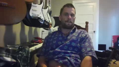 Snapshot of ronniejohnston13 chatting on June 20, 12:14 am ronniejohnston13 online show from June 20, 12:14 am