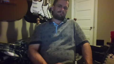 Snapshot of ronniejohnston13 chatting on June 22, 2:02 am ronniejohnston13 online show from June 22, 2:02 am