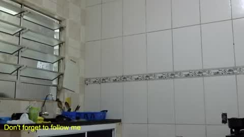 Snapshot of ronnispoto chatting on February 7, 8:31 pm ronny online show from February 7, 8:31 pm