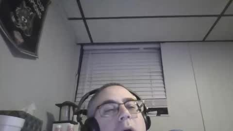 Snapshot of ronthewolf chatting on December 16, 8:30 am RontheWhiteWolf online show from December 16, 8:30 am