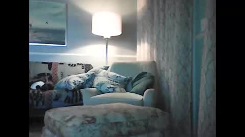 Snapshot of ronvlv chatting on October 5, 1:59 am ronvlv online show from October 5, 1:59 am