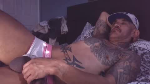 Snapshot of roodogzxl chatting on December 17, 8:26 pm roodogzxl online show from December 17, 8:26 pm