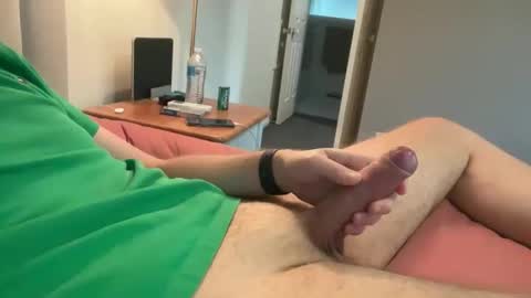 rookiemate88 online show from March 17, 7:12 am