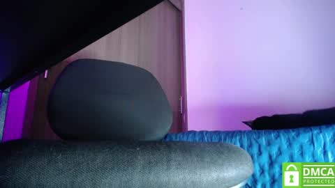 Snapshot of room_hot_x chatting on April 16, 9:15 pm ken online show from April 16, 9:15 pm