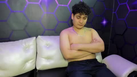 Snapshot of room_kitty chatting on February 9, 11:04 am MIA AND PAUL online show from February 9, 11:04 am