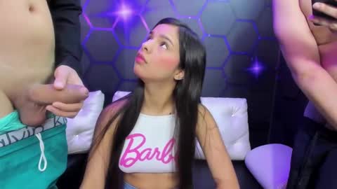 Snapshot of room_kitty chatting on February 24, 11:10 am MIA AND PAUL online show from February 24, 11:10 am