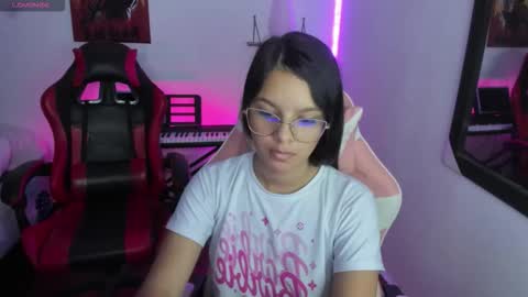  MIA AND PAUL online show from March 7, 7:00 pm