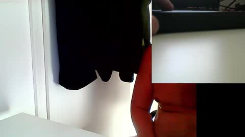 Snapshot of rooster0101 chatting on October 30, 3:13 pm Ryan online show from October 30, 3:13 pm