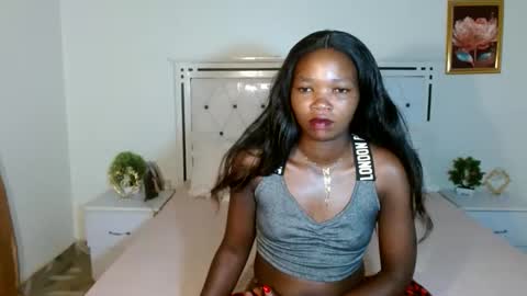 Snapshot of rorennah chatting on April 24, 6:43 pm Rorenah online show from April 24, 6:43 pm