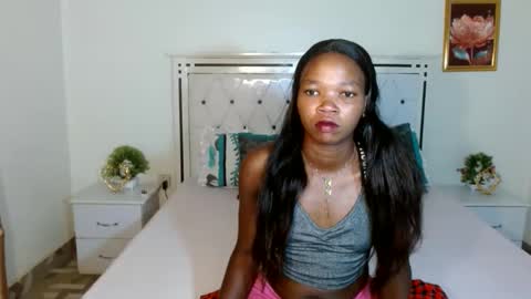 Snapshot of rorennah chatting on May 10, 5:40 pm Rorenah online show from May 10, 5:40 pm