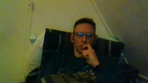 rororober online show from January 8, 8:44 pm