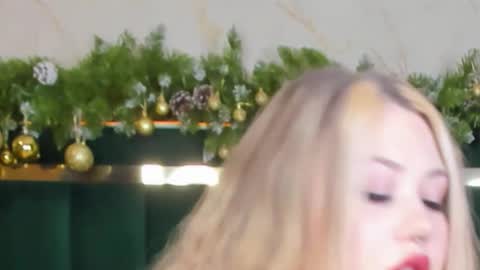 Chloe online show from January 12, 11:10 pm