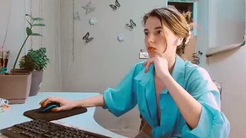 Snapshot of rosa843850 chatting on February 13, 6:38 pm rosa843850 online show from February 13, 6:38 pm