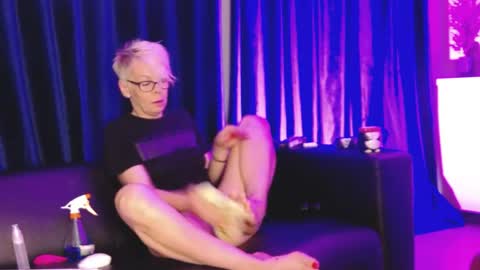 Rose online show from June 9, 4:13 am