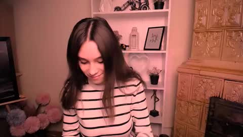 Rose online show from March 18, 7:22 am