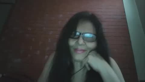 Snapshot of rosalatinas chatting on April 23, 10:34 pm rosalatinas online show from April 23, 10:34 pm