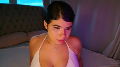 Snapshot of rosalie_bliss chatting on May 31, 7:26 pm Rosalie Bliss online show from May 31, 7:26 pm