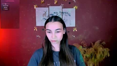 Snapshot of rosalie_shy chatting on December 19, 7:54 pm rosalie_shy online show from December 19, 7:54 pm