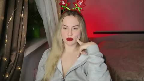 Rosali online show from December 18, 3:18 pm