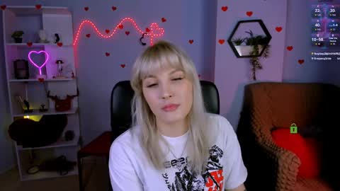 rosalin online show from April 2, 7:22 pm