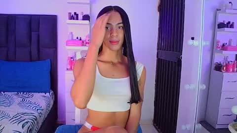 Snapshot of rosalindasexy chatting on December 16, 9:57 am Rosalinda online show from December 16, 9:57 am