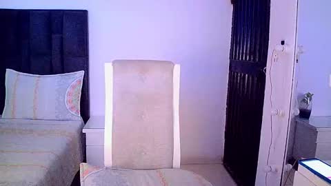 Snapshot of rosalindasexy chatting on December 24, 9:06 am Rosalinda online show from December 24, 9:06 am