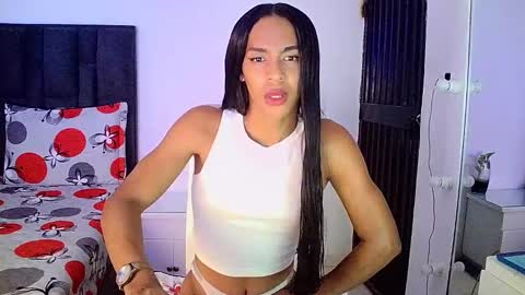 Snapshot of rosalindasexy chatting on January 12, 1:11 am Rosalinda online show from January 12, 1:11 am