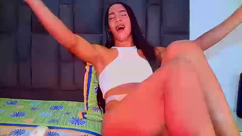 Snapshot of rosalindasexy chatting on September 26, 3:54 am Rosalinda online show from September 26, 3:54 am