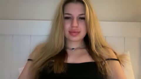 Rosalina online show from January 7, 8:33 pm