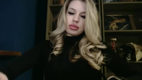 Rosalina online show from January 13, 3:28 pm