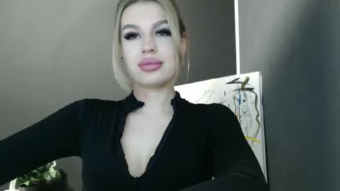 Rosalina online show from March 20, 1:38 pm